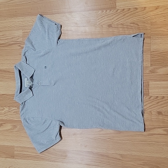 Calvin Klein Boys Solid grey 2 button Polo Shirtsoze large - Picture 1 of 8